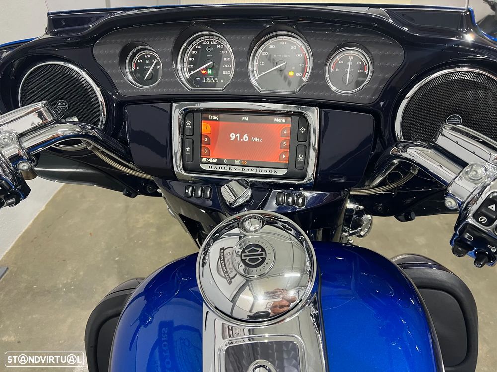 Harley-Davidson FLHT FLHTKSE CVO ULTRA LIMITED - 17