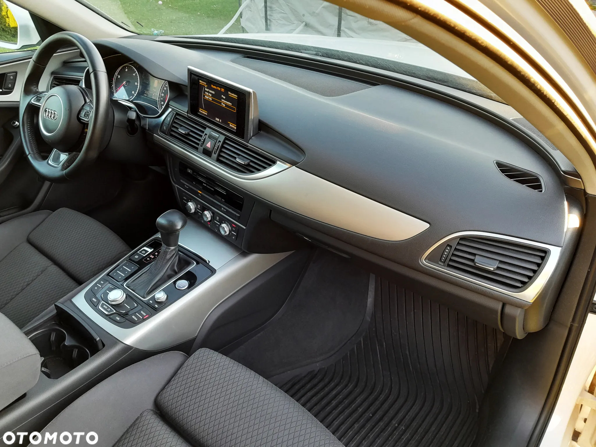 Audi A6 Avant 2.0 TDI Ultra DPF S tronic - 15