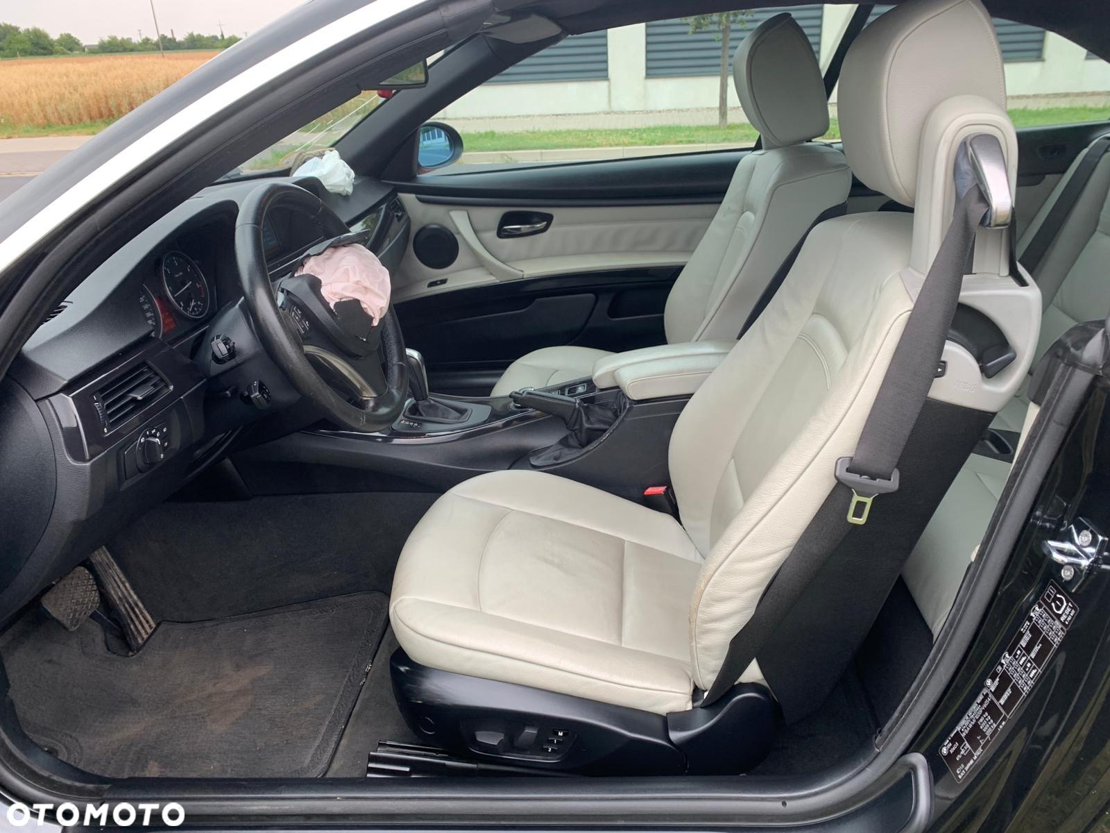 BMW Seria 3 325d DPF Cabrio - 24