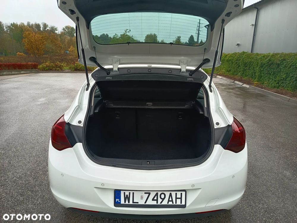 Opel Astra 1.6 ECOFLEX Start/Stop 150 Jahre - 29