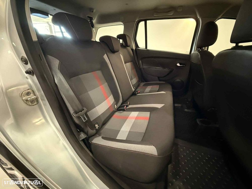 Dacia Logan MCV 0.9 TCe Stepway - 14