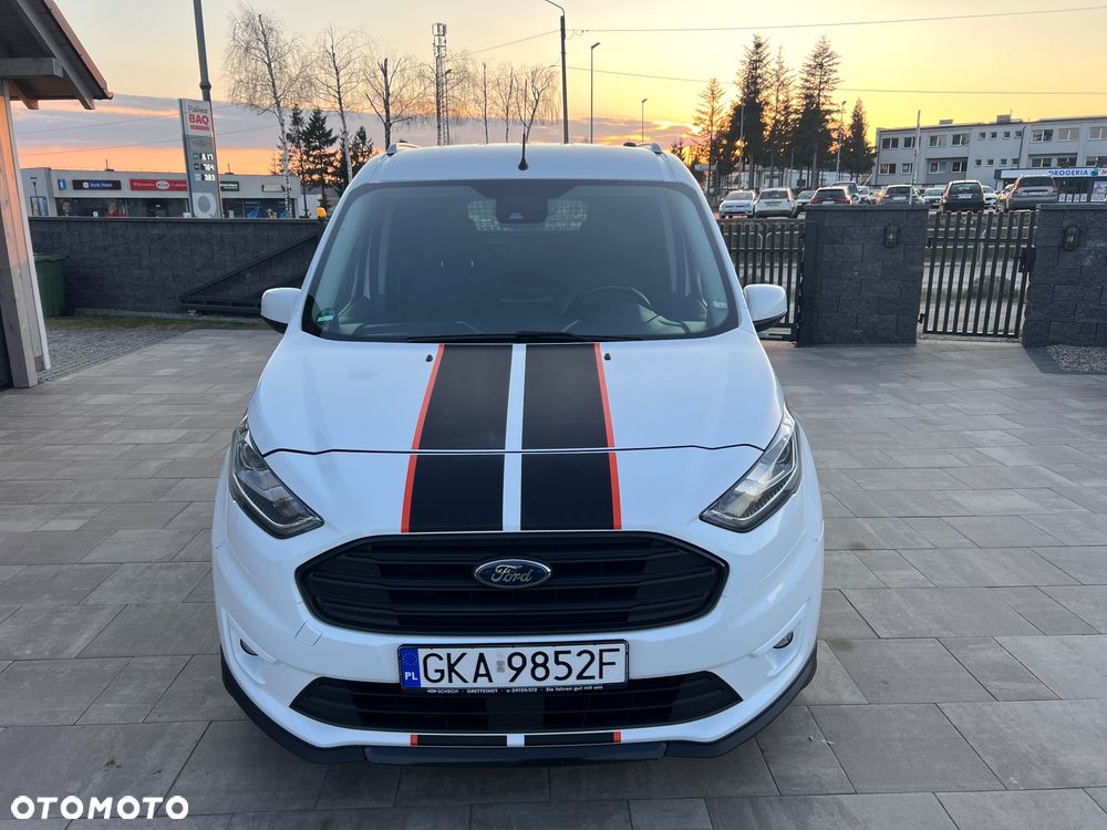 Ford Connect Sport - 8