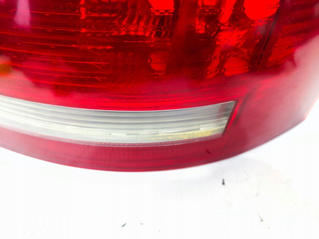 LAMPA PRAWY TYŁ W BŁOTNIK AUDI A6 C6 SEDAN DEPO - 5