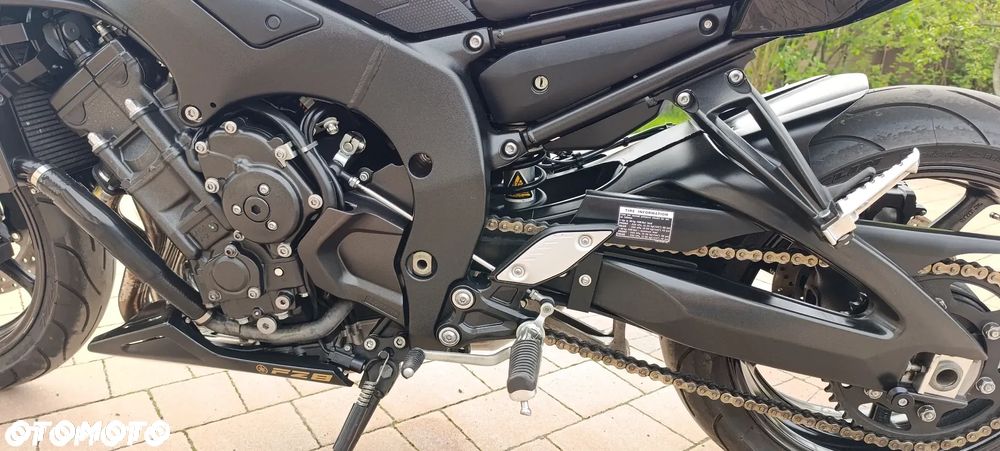 Yamaha FZ8 - 35