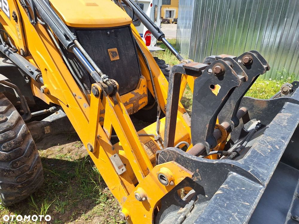 JCB 3Cx 4X4 - 29