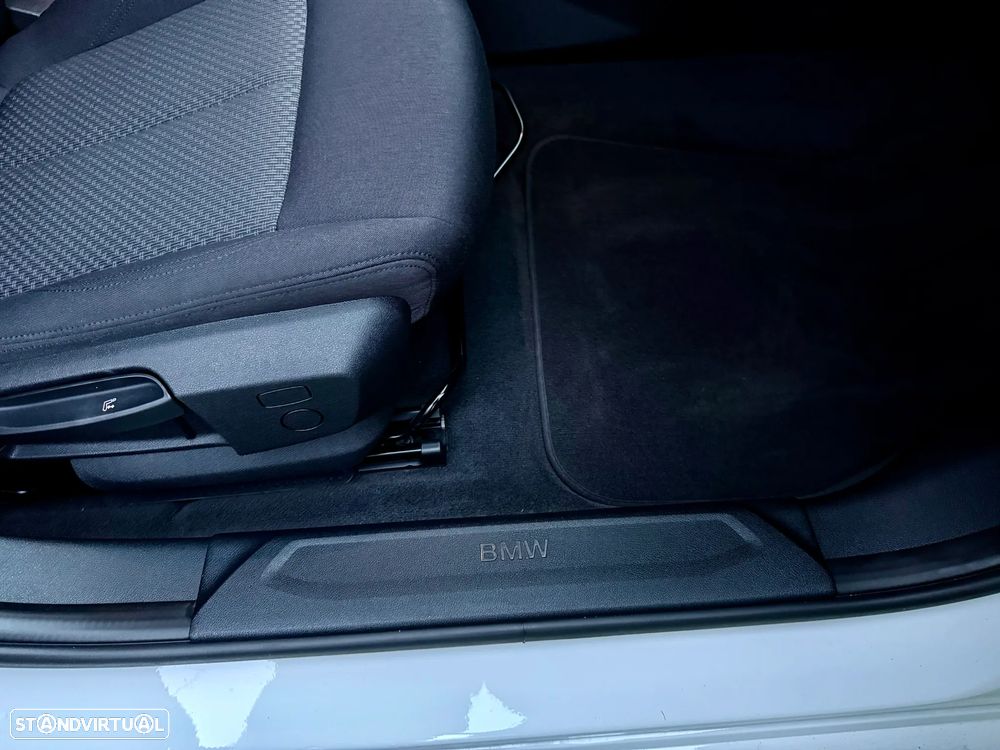 BMW 116 d Advantage Auto - 33