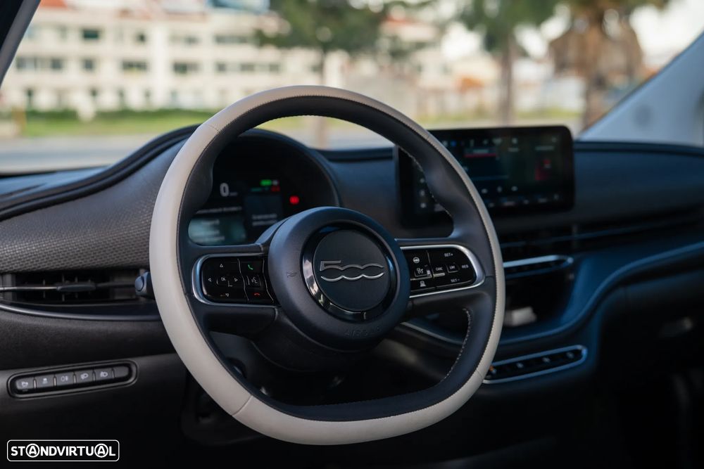 Fiat 500e 3 + 1 La Prima - 11