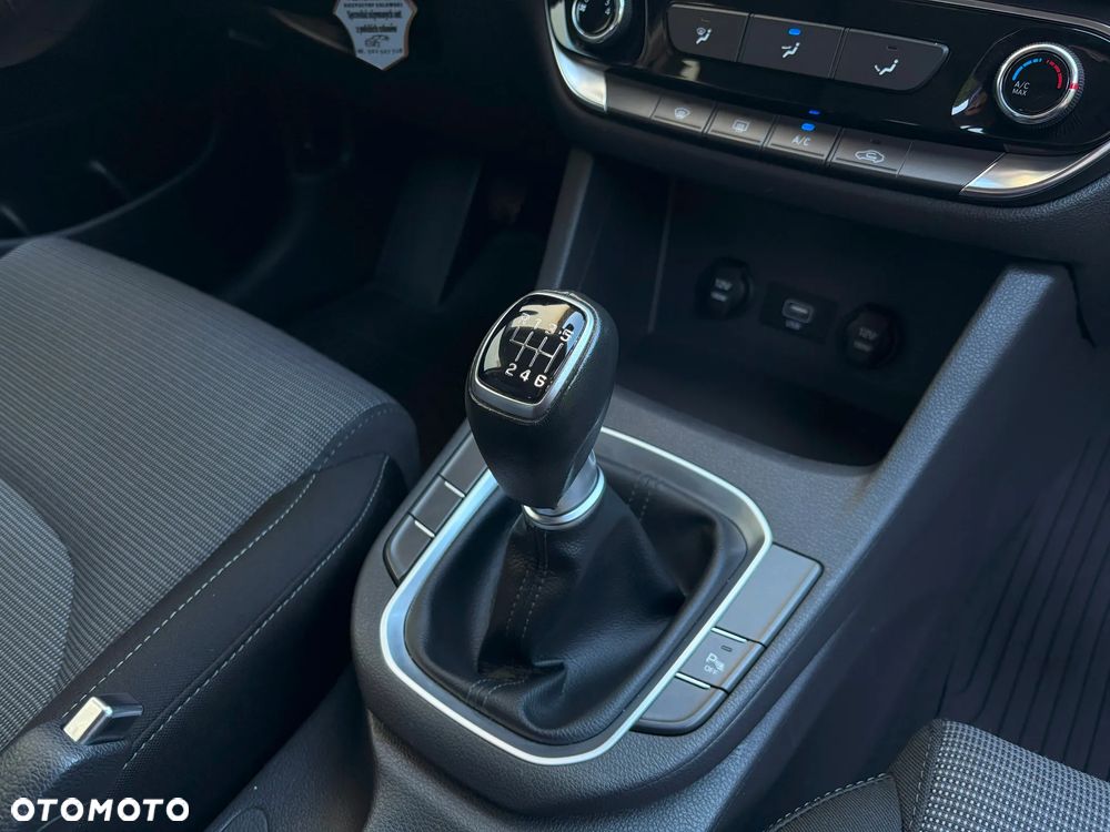 Hyundai i30 1.5 DPI Modern - 23