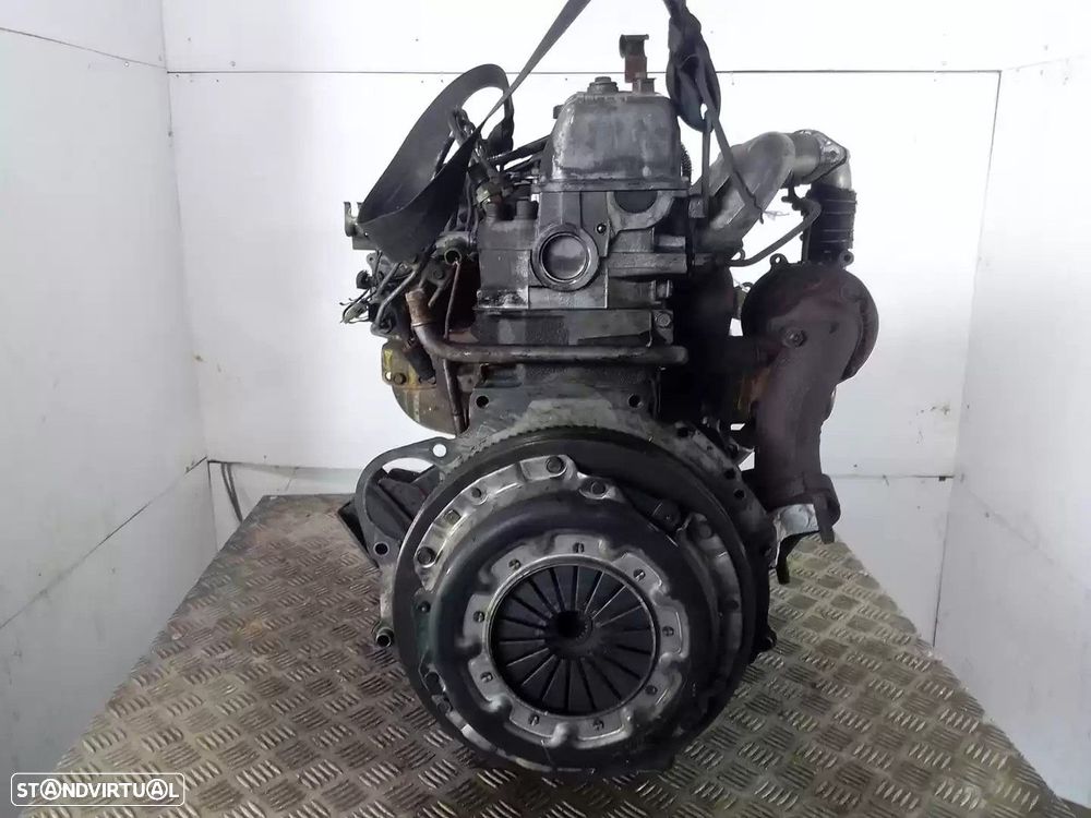 MOTOR COMPLETO MITSUBISHI MONTERO CANVAS TOP 1983 - - 3