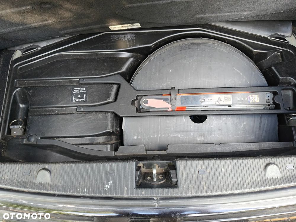Mercedes-Benz Klasa C 200 CDI Automatik DPF Sport Edition - 19