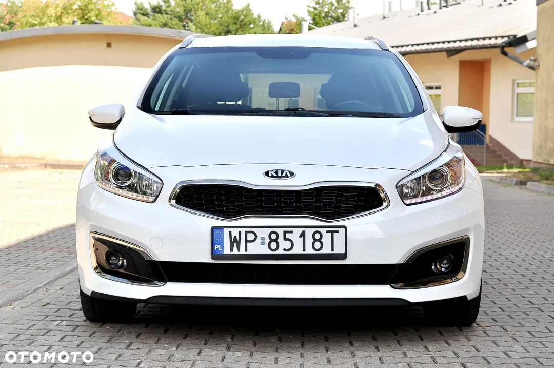 Kia Ceed 1.4 L Business Line Plus - 14
