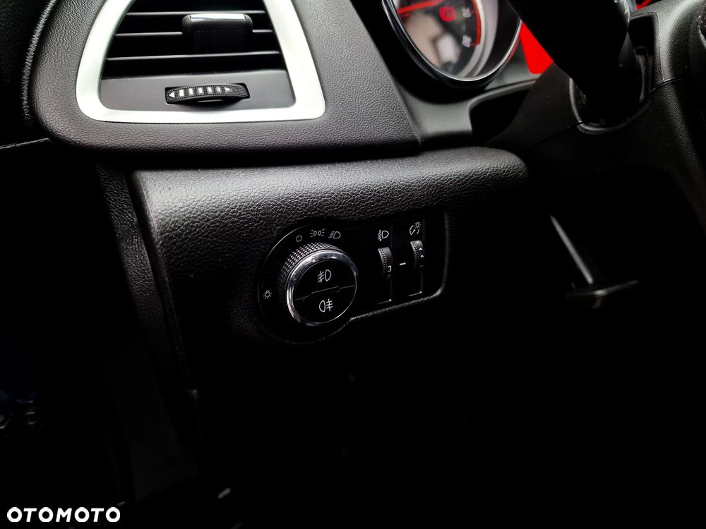 Opel Astra 1.6 Enjoy EU6 - 21