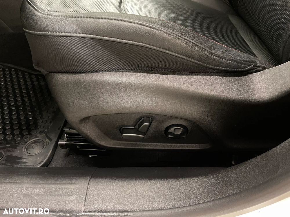 Jeep Compass 1.3 T-GDI 4xe Automatik Trailhawk - 24