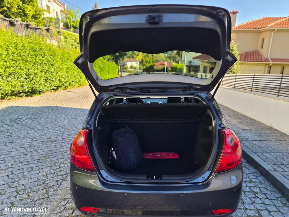 Kia Ceed - 5