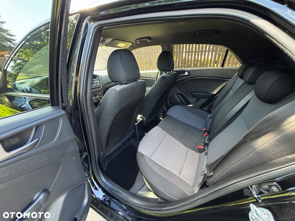 Hyundai i20 1.2 Passion - 17