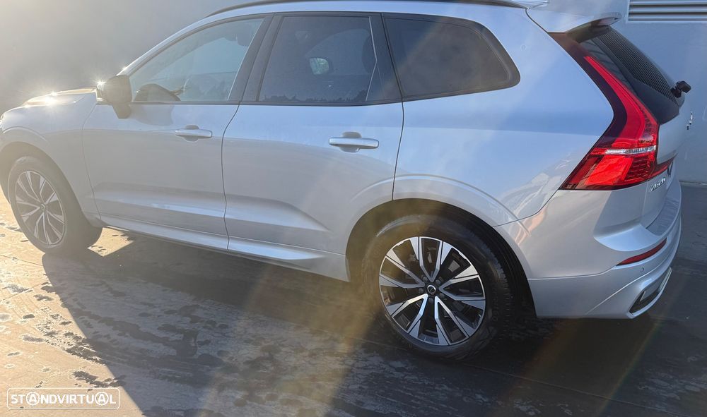 Volvo XC 60 2.0 B4 Plus Dark - 7