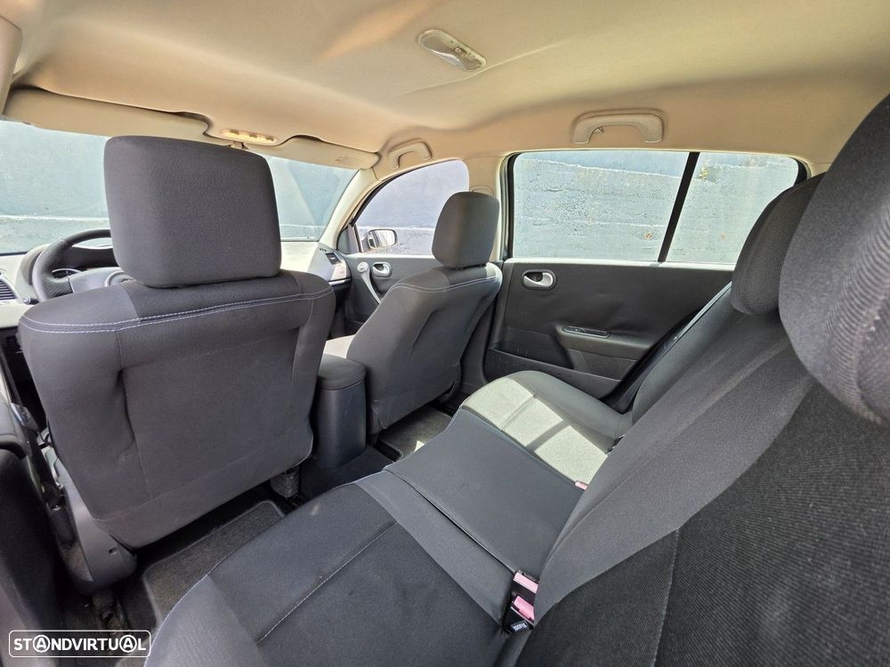 Renault Mégane 1.5 dCi Dynamique - 11