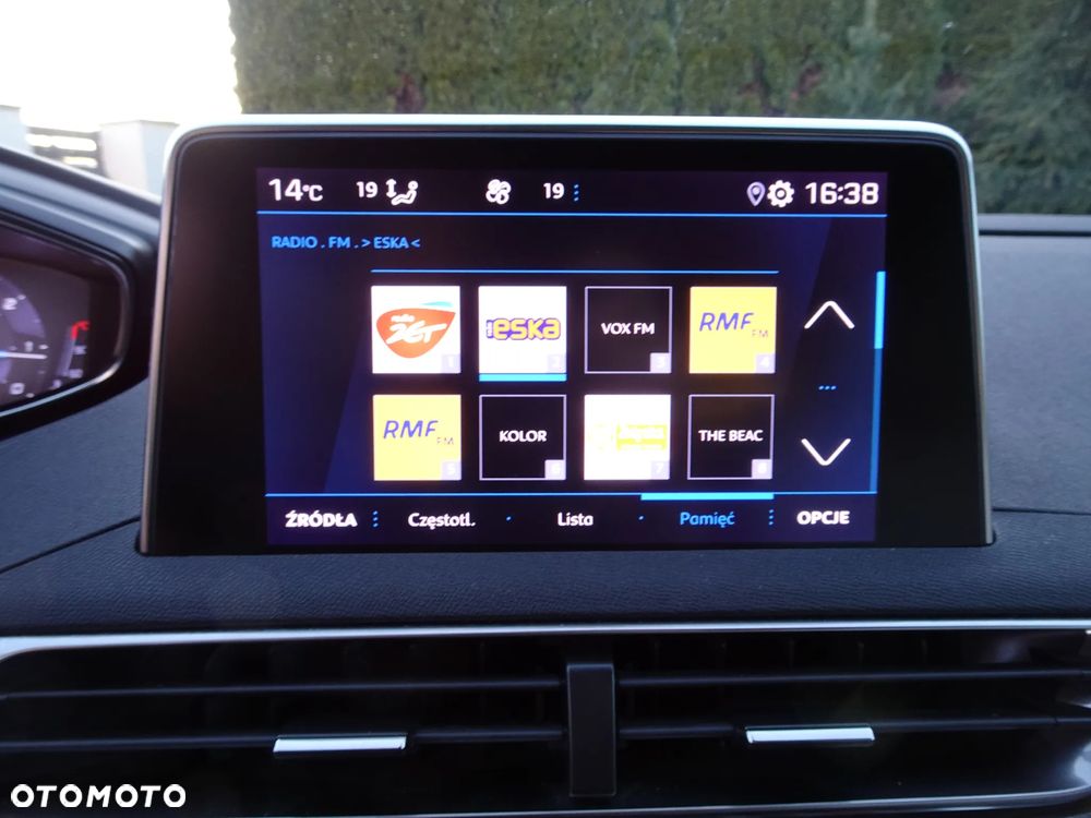 Peugeot 3008 1.5 BlueHDi Allure S&S - 34