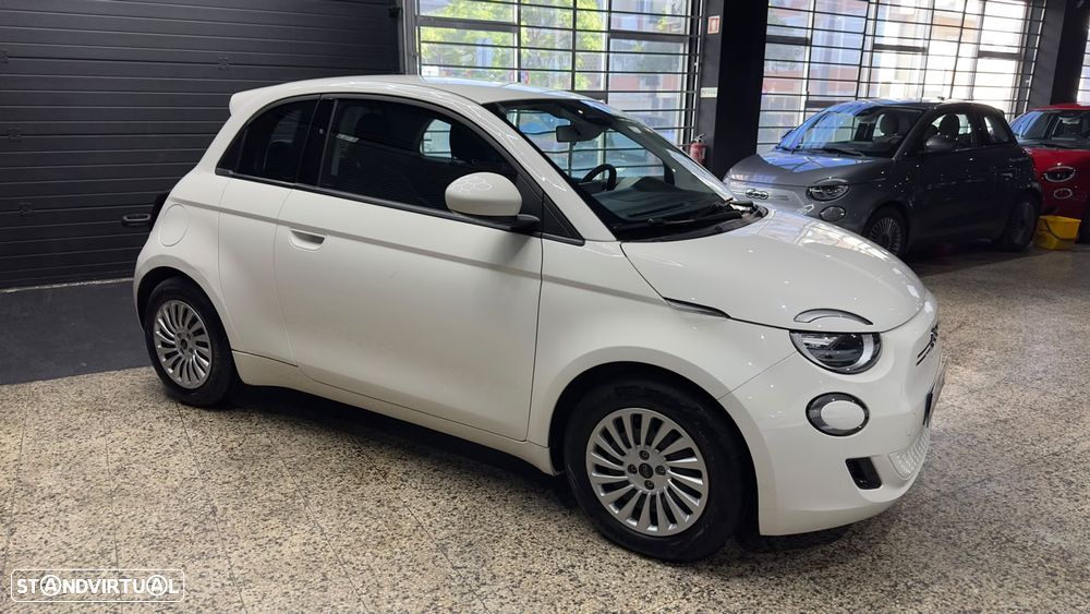 Fiat 500e 3 + 1 23,8kWh Icon - 4