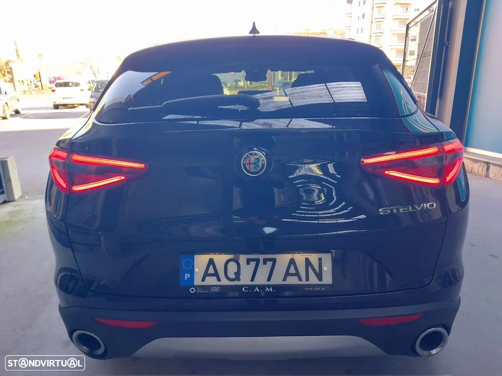 Alfa Romeo Stelvio 2.2 D Super AT8 - 8