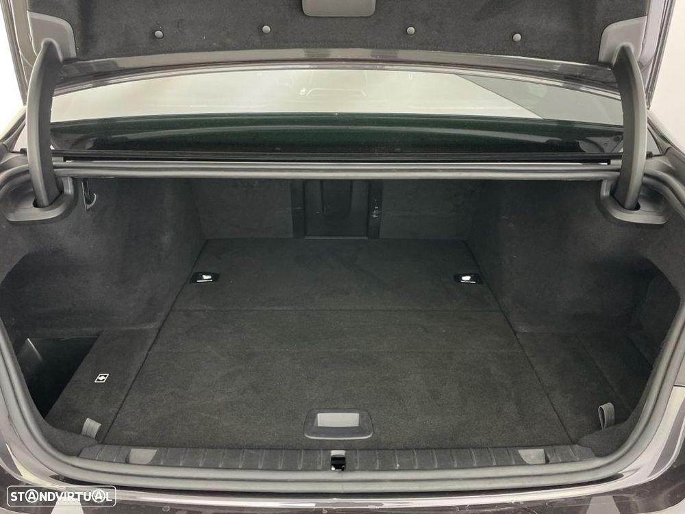 BMW 745 e iPerformance Pack M Auto - 13
