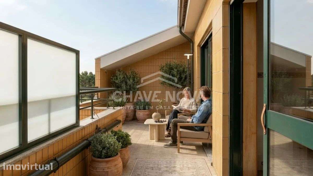 T3 c/ Terraço e Garagem Box em S. João De Ver - Grande imagem: 3/48