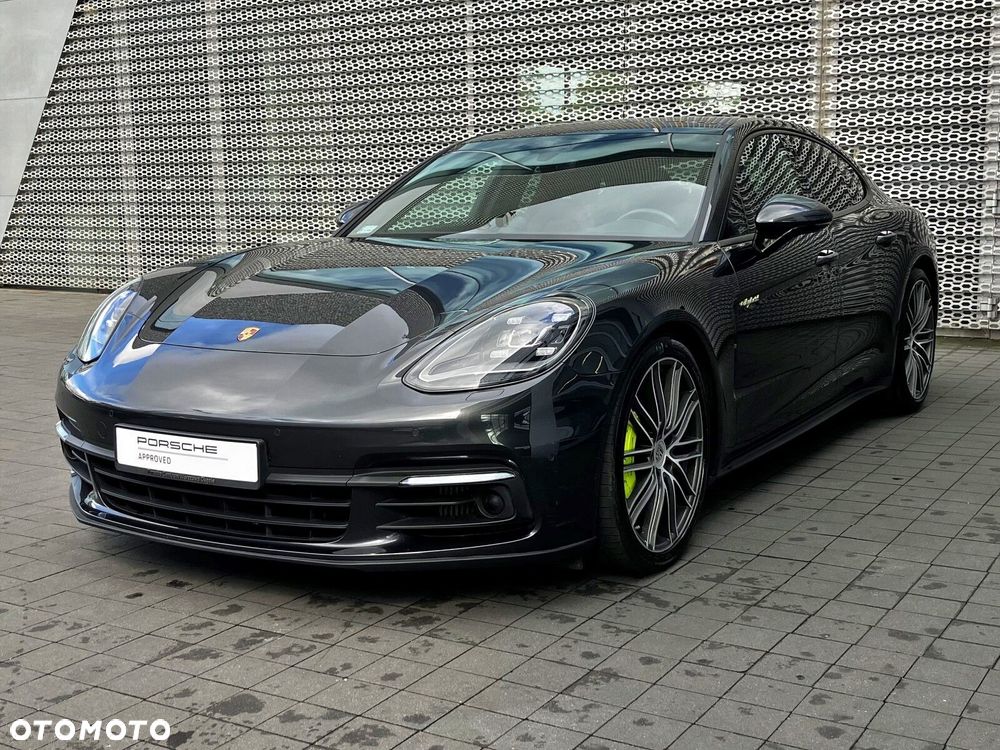 Porsche Panamera 4 E-Hybrid - 9
