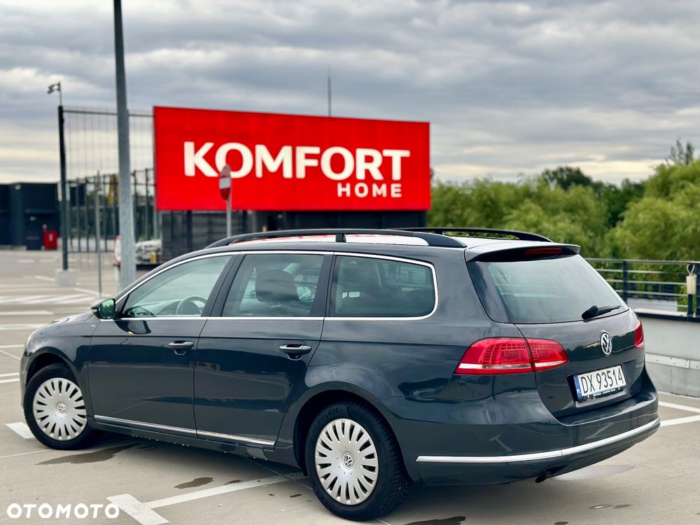 Volkswagen Passat 1.6 TDI DPF BlueMot Highline - 4