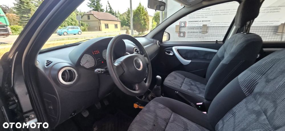 Dacia Sandero 1.2 16V Laureate - 26