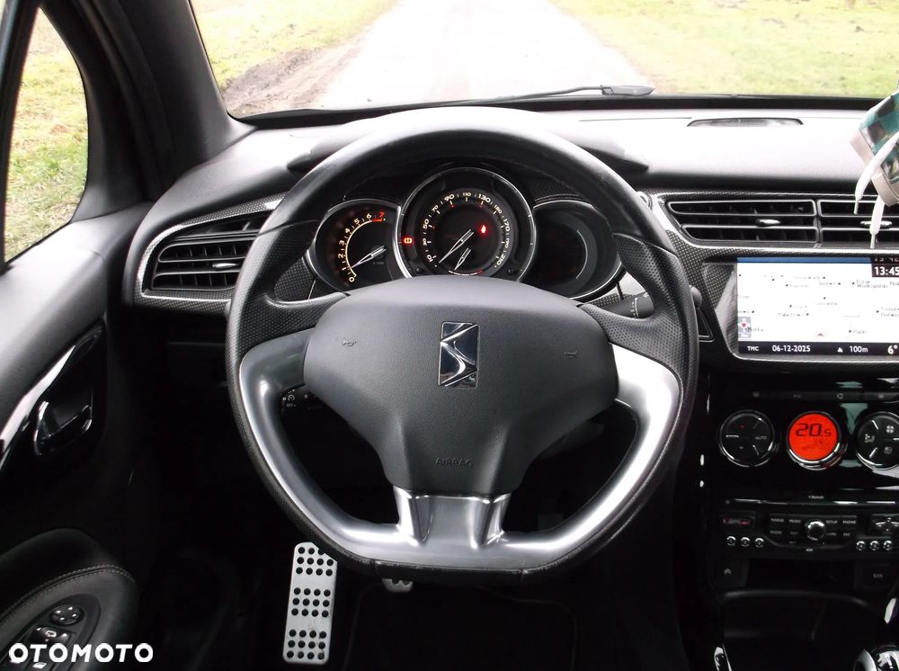 Citroën DS3 THP 155 SportChic - 14