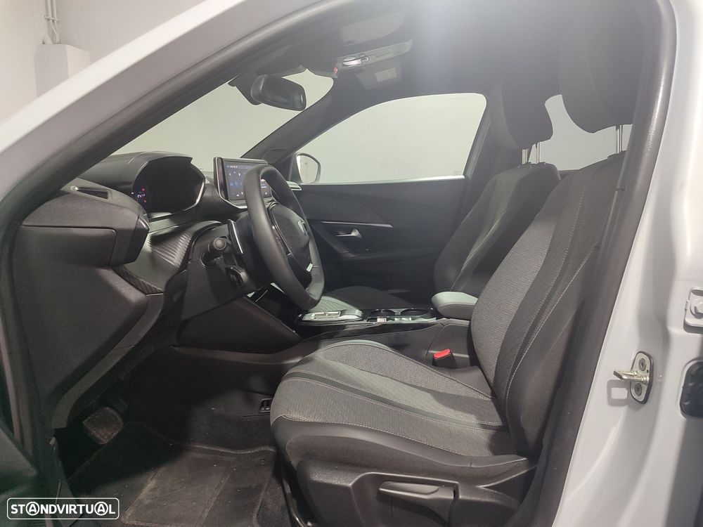 Peugeot 2008 1.2 Hybrid Allure e-DCS6 - 14