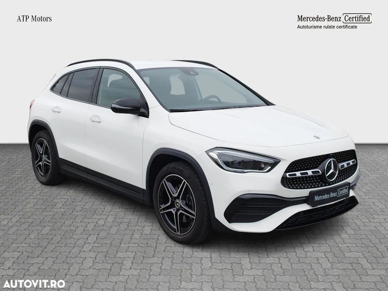 Mercedes-Benz GLA - 4