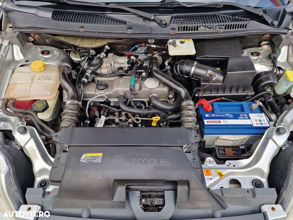 Ford Transit Connect - 16
