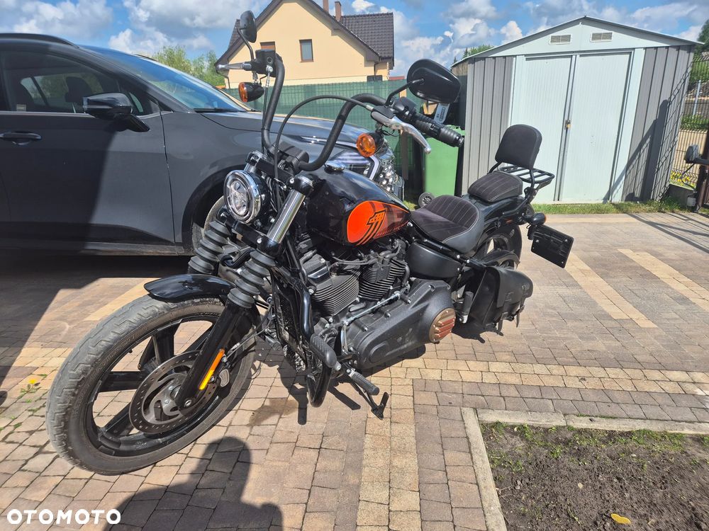 Harley-Davidson Softail Street Bob - 2