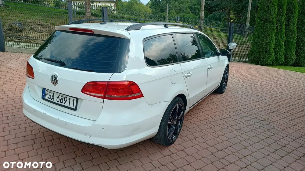 Volkswagen Passat 2.0 TDI Comfortline DSG - 11