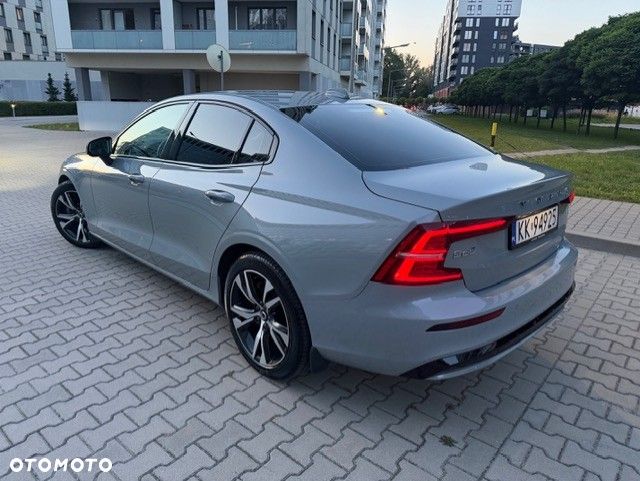Volvo S60 B4 B Plus Dark - 3