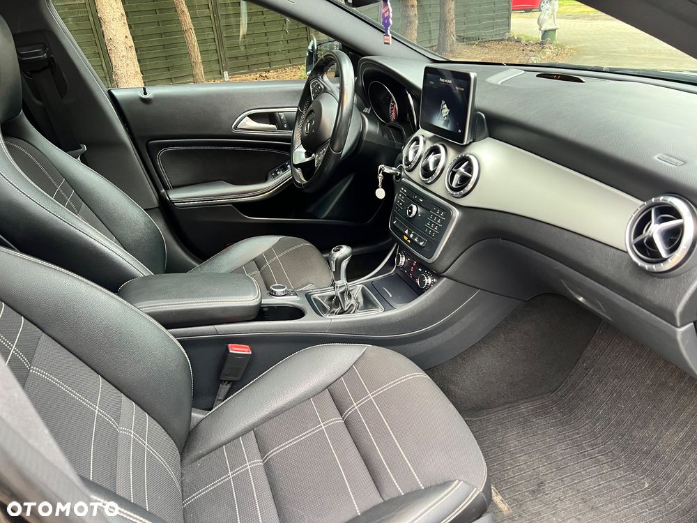 Mercedes-Benz CLA 2016