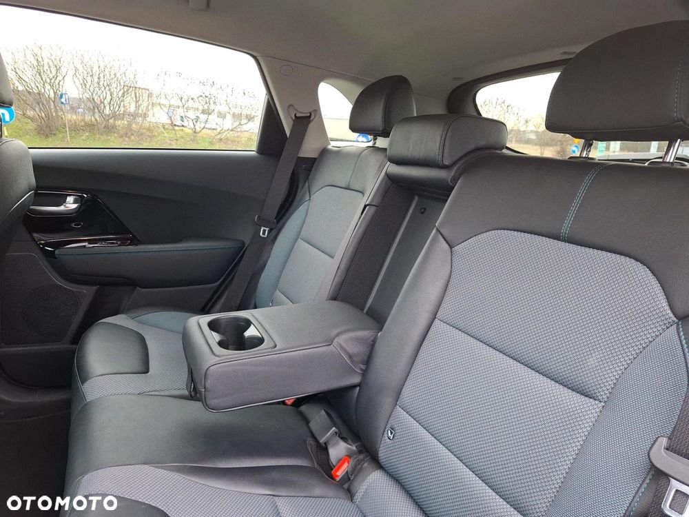 Kia Niro 64kWh L - 16
