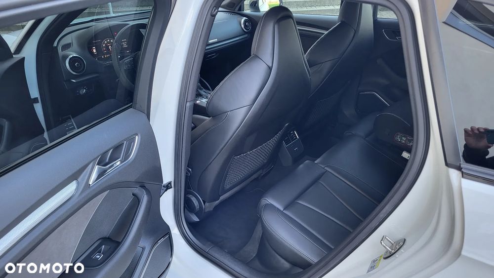 Audi RS3 Sportback 2.5 TFSI Quattro S tronic - 11