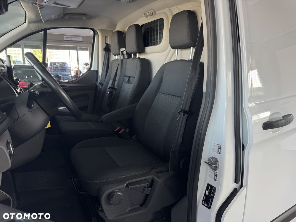 Ford Transit Custom - 19