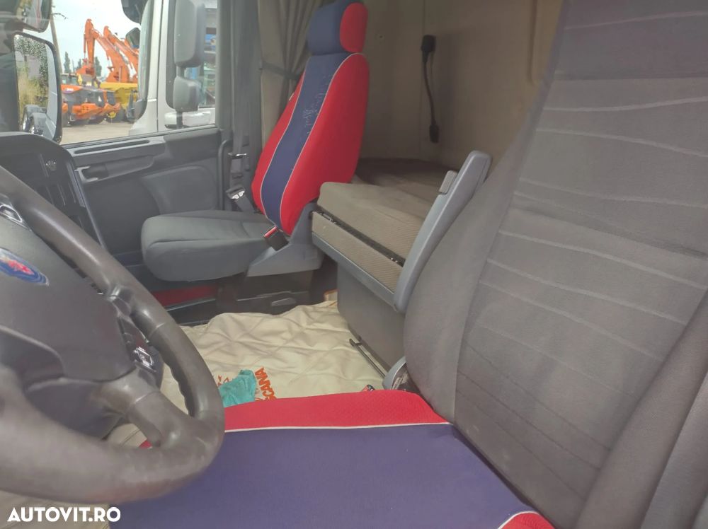 Scania V8 cu 500CP, 2011, 599.690km, 6x2 cu axa liftabila si viratoare, Cutie viteze automata, Anvelope 315/80R22,5 90% bune, Kit basculare, rezervor 600l, goarne, proiectoare, Carte identitate, rulat in Germania, PROMOTIE 28.900 EUR+Tva - 33