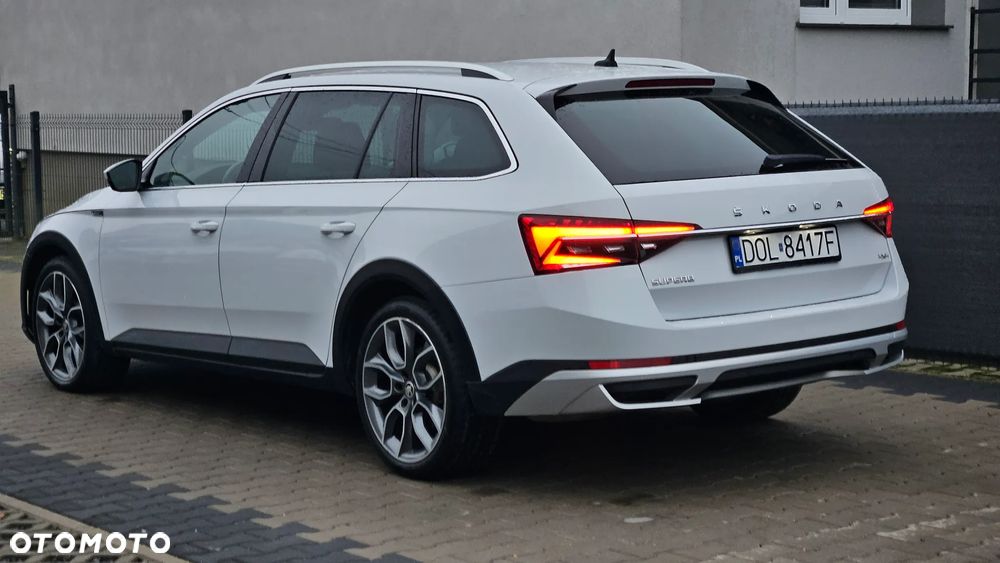 Skoda Superb 2.0 TDI SCR 4x4 Scout DSG - 25