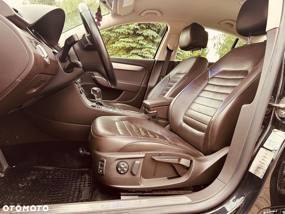 Volkswagen Passat 2.0 TDI 4Mot Highline DSG - 16