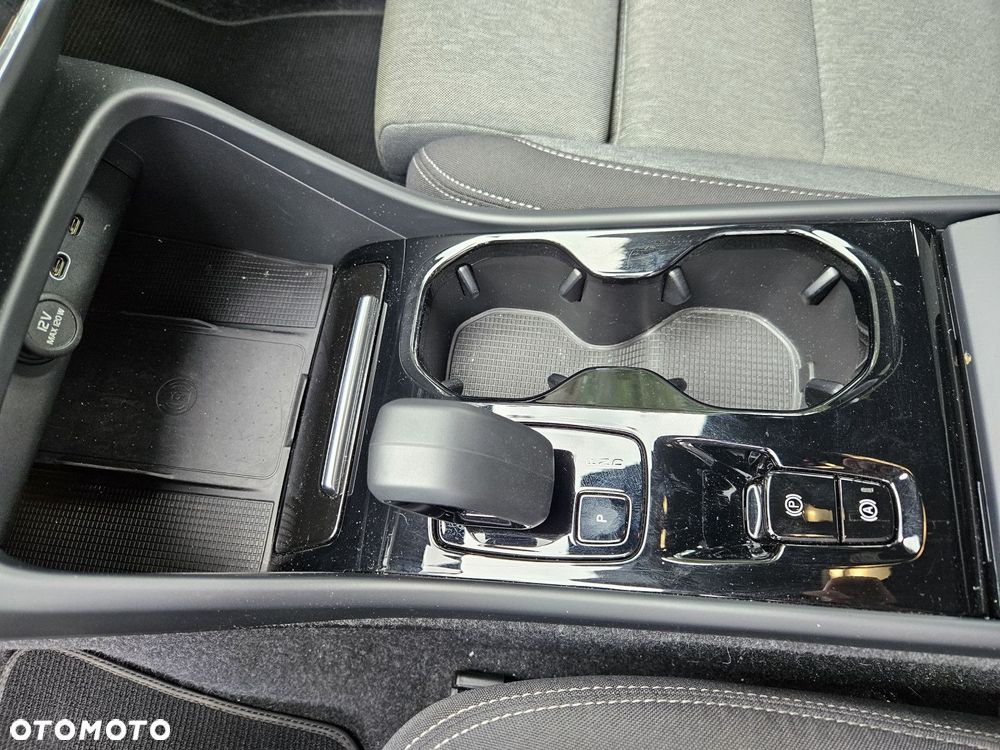 Volvo XC 40 - 20