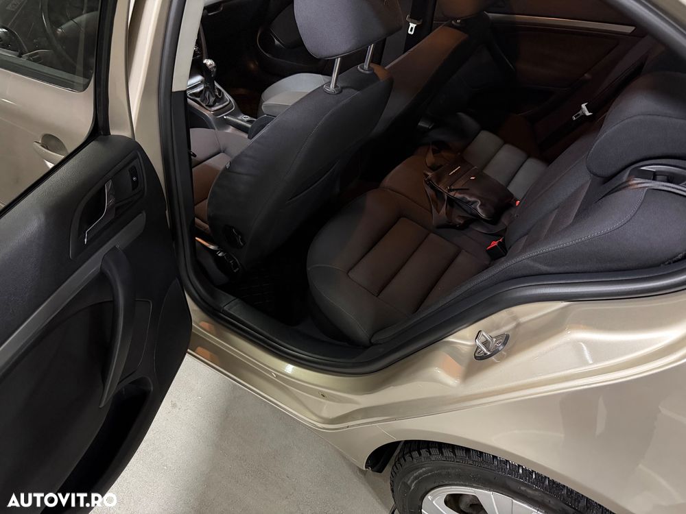 Skoda Octavia 2.0 FSI Elegance - 10