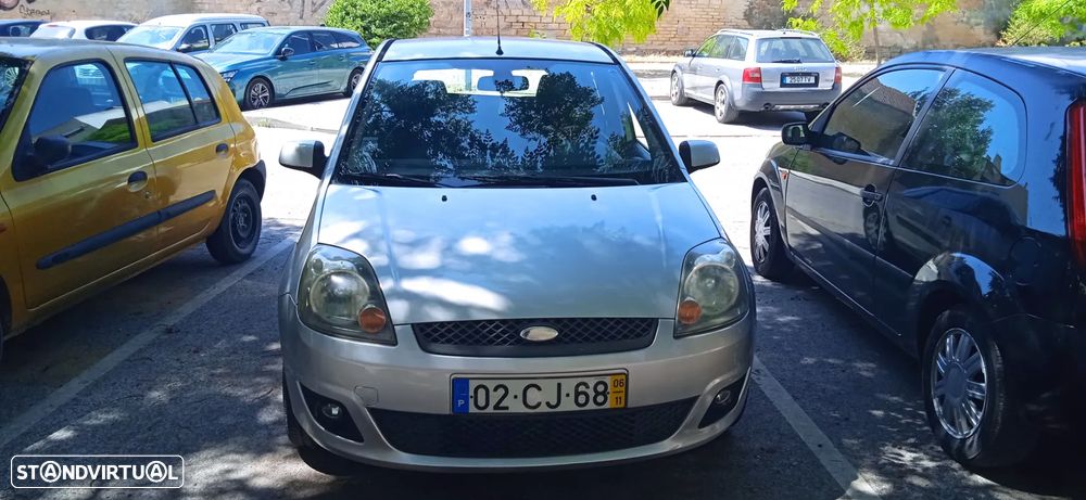 Ford Fiesta 1.25 Ghia - 2