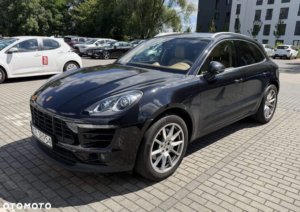 Porsche Macan - 1