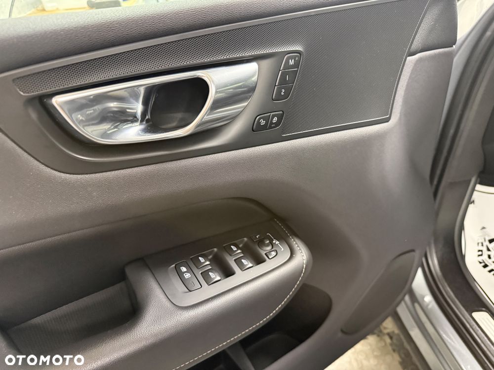 Volvo XC 60 B4 B Inscription - 18