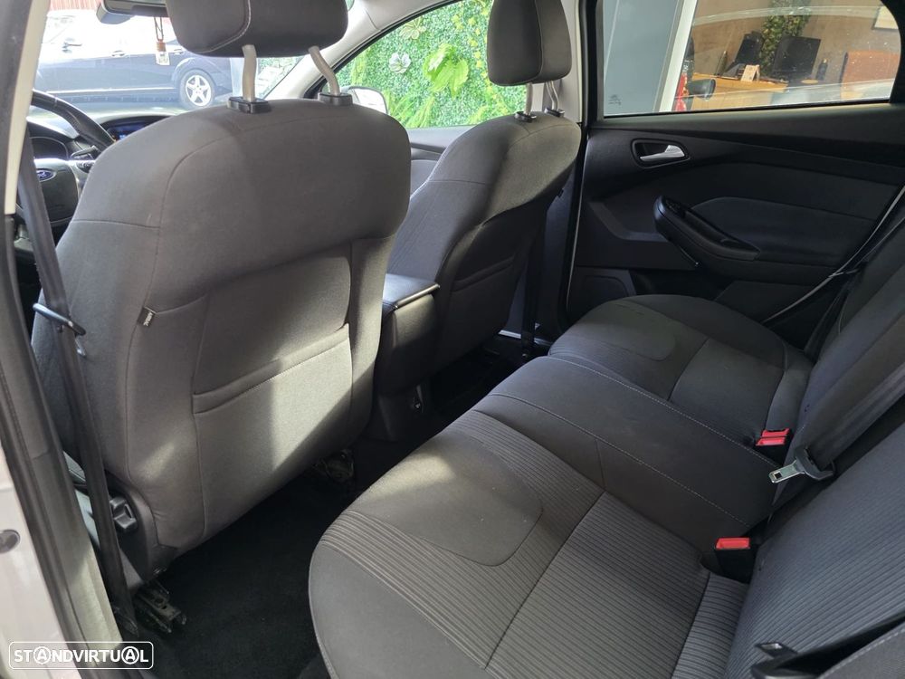 Ford Focus 1.0 EcoBoost ST-Line - 13