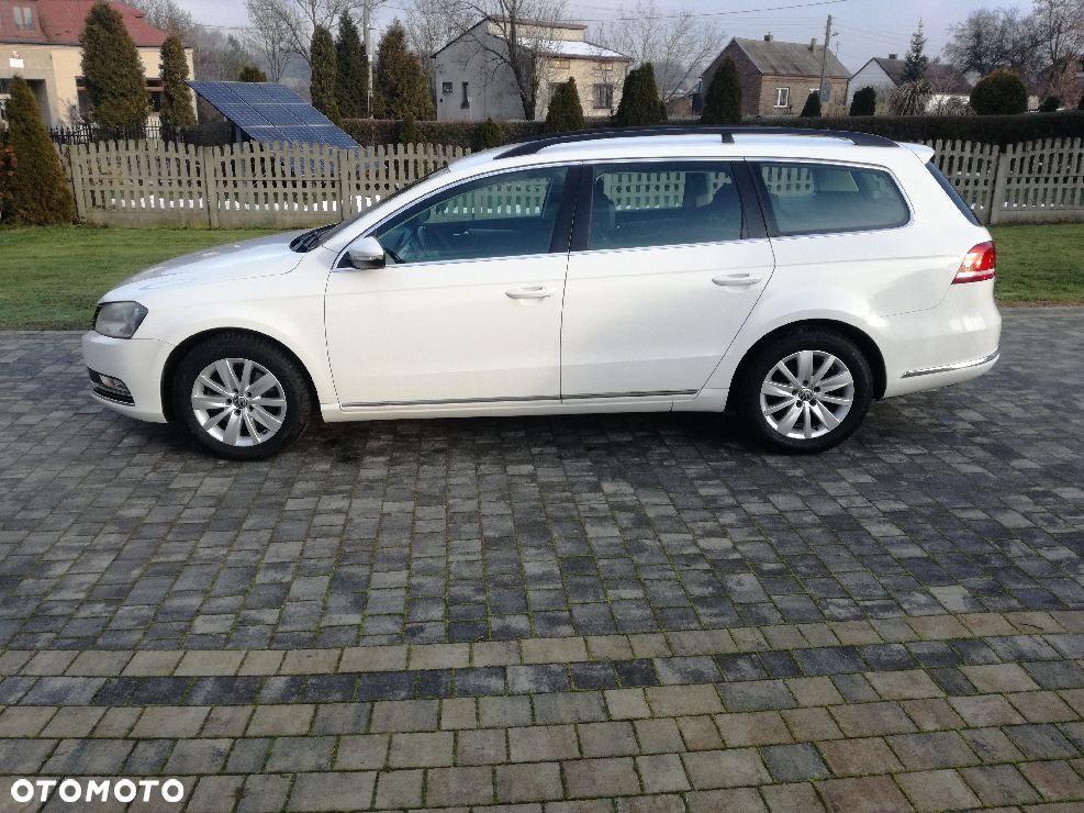 Volkswagen Passat 2.0 TDI Comfortline DSG - 8